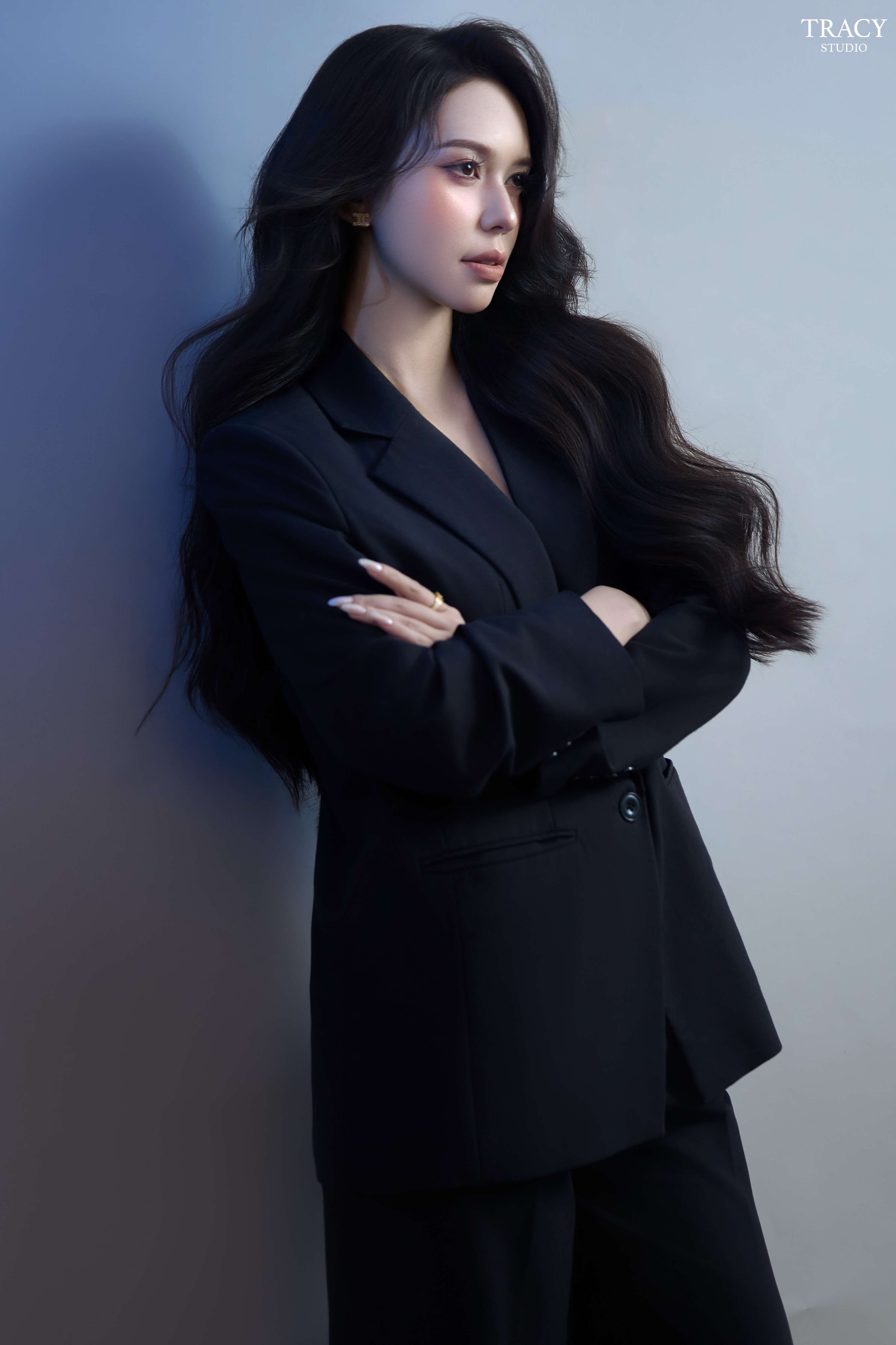 frontend/img/gallery/concept-cool-ngau-slay/tracy-studio-chup-dien-vien-Nhat-Ha (8).jpg
